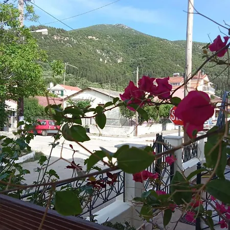 Nostalgia B In 50 Meters From The Sea Апартаменты *